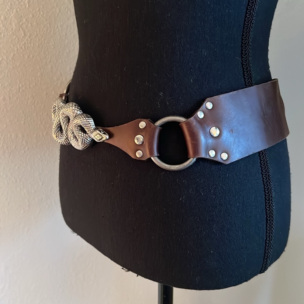 ESCADA Women’s Diamondback Snake Silver Tone Heavy Buckle Brown Leather Belt S/M - Picture 9 of 16